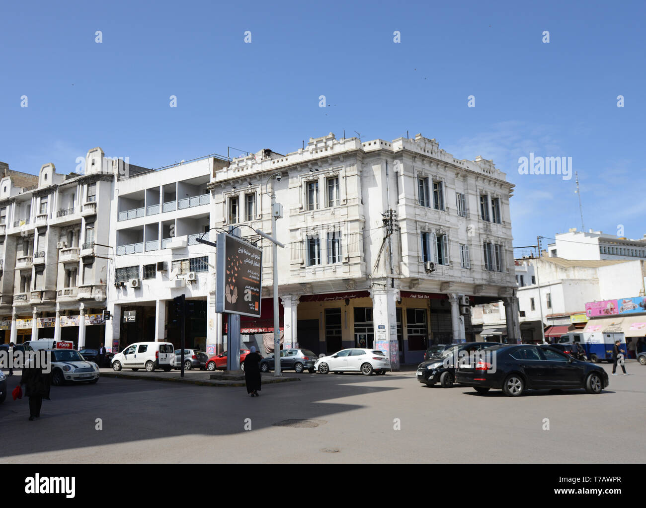 Vieux bâtiments coloniaux dans le centre-ville de Casablanca. Banque D'Images