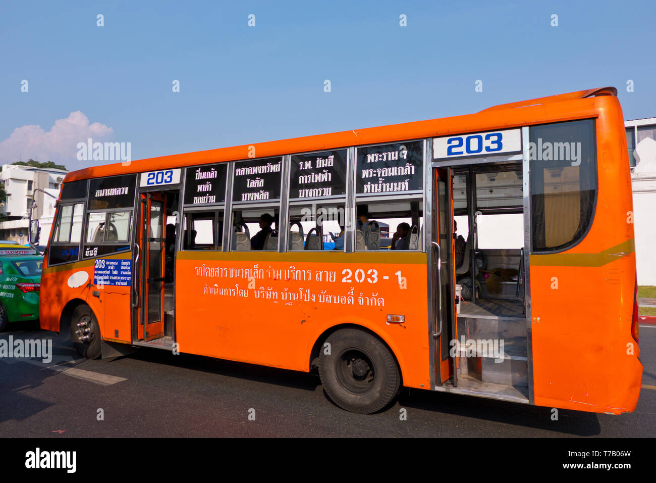 Les transports en bus numéro 203, Bangkok, Thaïlande Banque D'Images