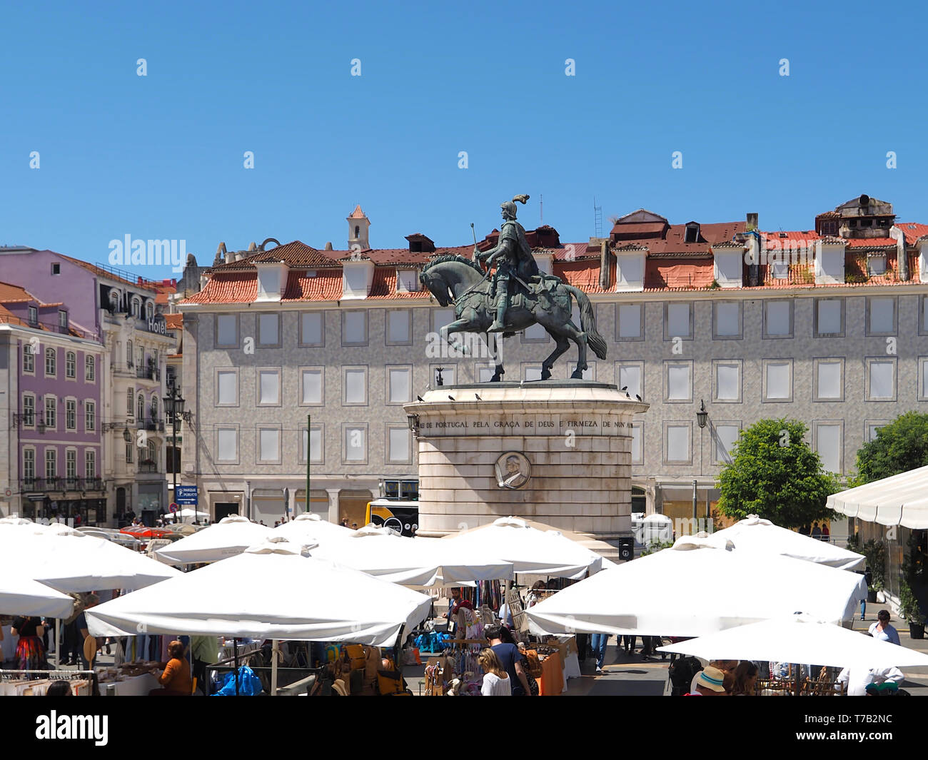 Statue de cheval sur la Praça da Figueira market place à Lisbonne Banque D'Images