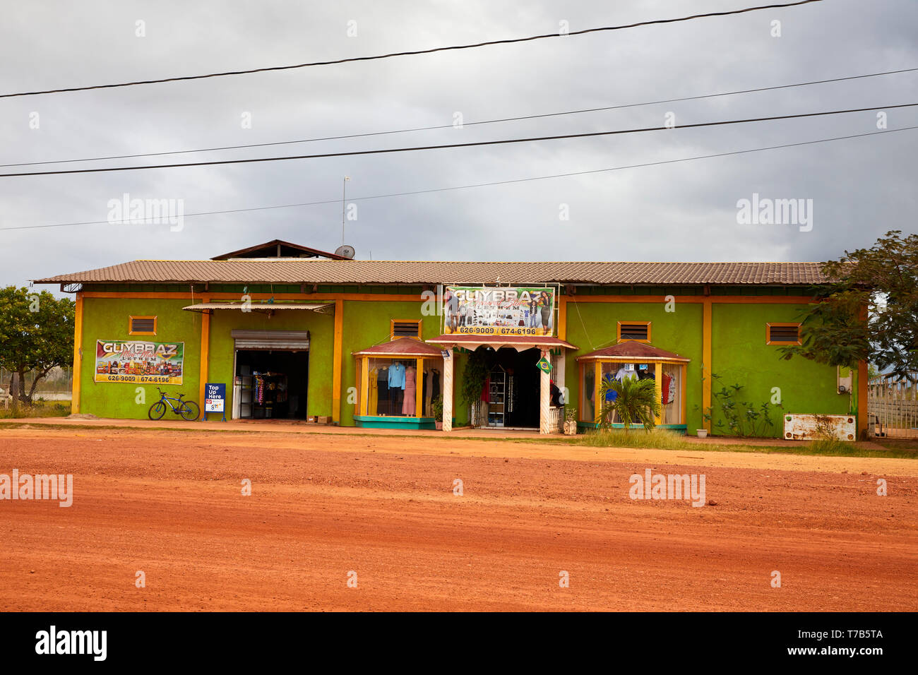 Magasin général Guybraz sur Rupununi Rd à Lethem Amérique du Sud Guyana Banque D'Images