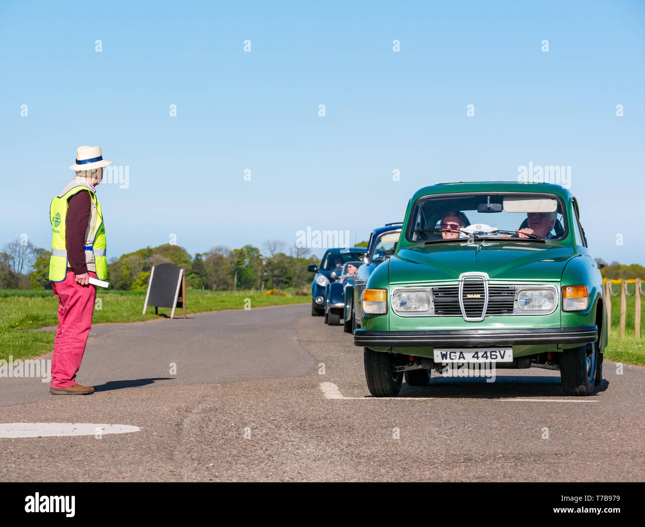 Classic vintage 1979 Saab 96 GL arrivant à Estate Archerfield, North Berwick Rotary Club voiture classique d' 2019, East Lothian, Scotland, UK Banque D'Images