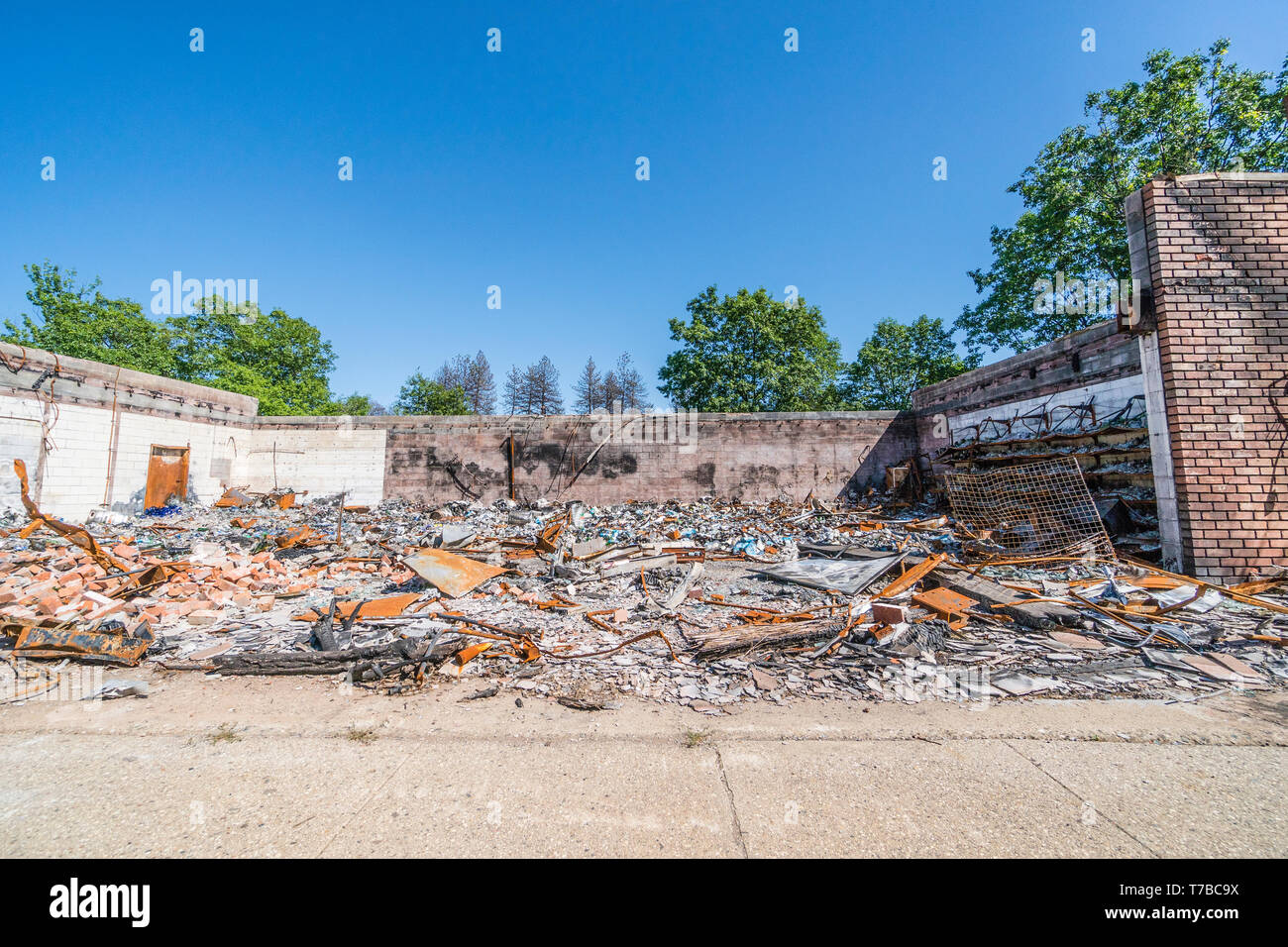 Les vestiges d'une liquor store au paradis, en Californie après le feu de forêt a détruit la majorité de la ville en décembre 2018. Dans Banque D'Images