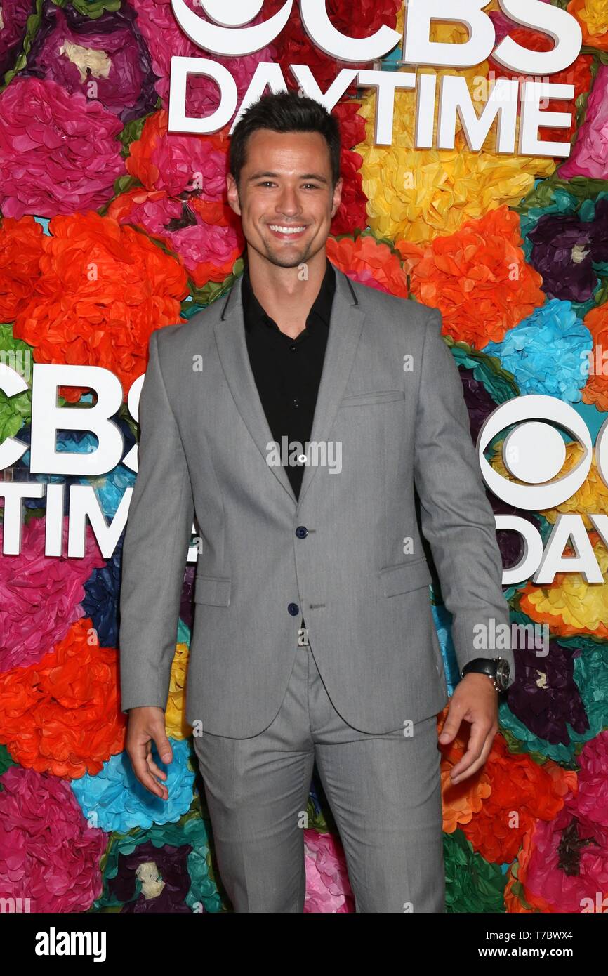 Pasadena, CA. 5 mai, 2019. Matthew Atkinson au hall des arrivées pour 2019 CBS Daytime Emmy After Party, Pasadena Convention Center, Pasadena, CA, le 5 mai 2019. Credit : Priscilla Grant/Everett Collection/Alamy Live News Banque D'Images