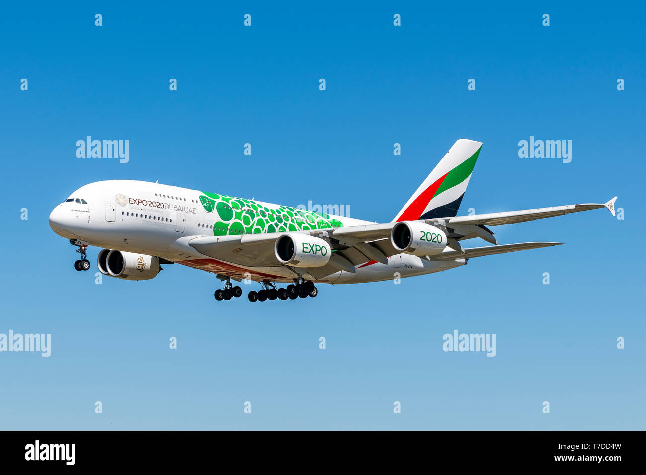 Unis Airbus A380 en approche finale à l'aéroport El Prat de Barcelone, Barcelone, Catalogne, Espagne Banque D'Images