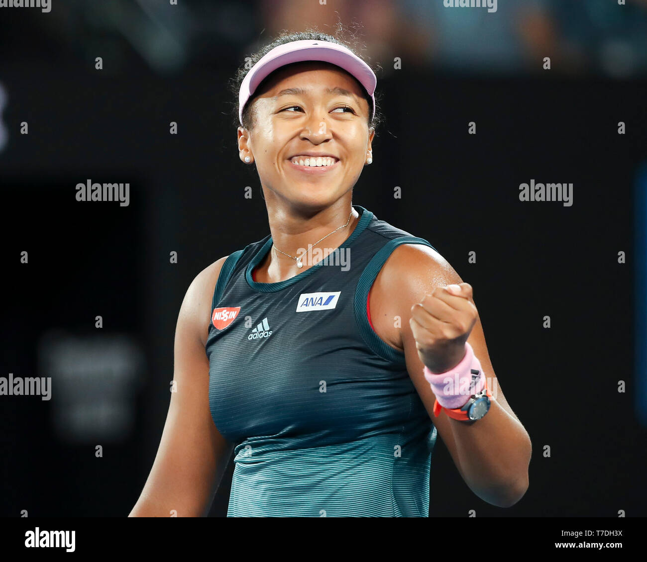Joueur de tennis japonais Osaka Naomi célébrant sa victoire lors de l'Open d'Australie 2019, le tournoi de tennis de Melbourne Park, Melbourne, Victoria, Austral Banque D'Images