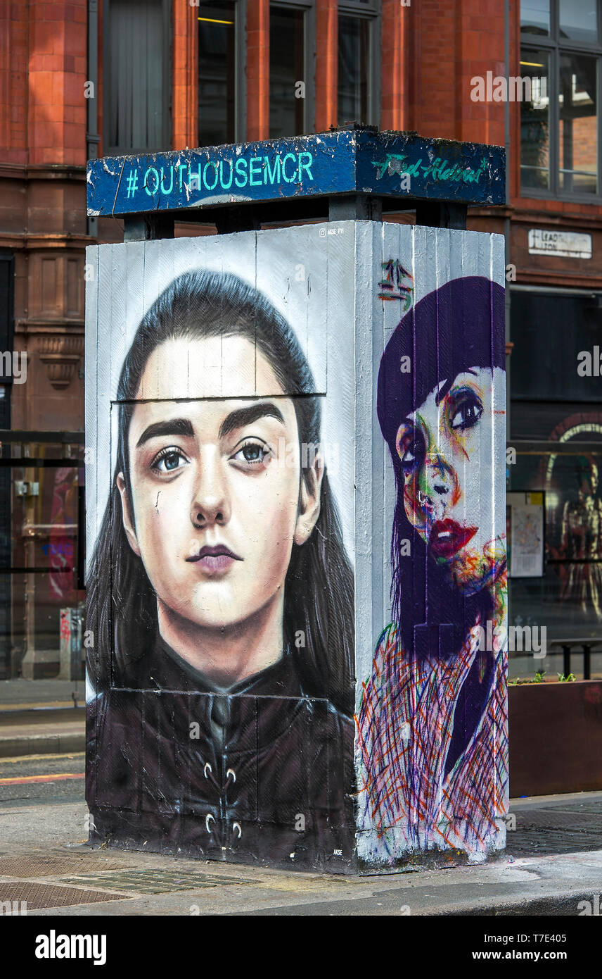 Manchester, UK. 7e mai 2019. Un nouveau morceau de l'art de rue est apparu dans Stevenson Square dans le quartier Nord de Manchester, Royaume-Uni. L'œuvre d'art représente le jeu des trônes Arya Stark, personnage joué par l'actrice Maisie Williams, et a été créé par l'artiste Akse, l'artiste de rue d'origine française qui vit et travaille à Manchester depuis 1997. Cela fait partie du projet d'art public de plein air Outhouse MCR, qui supervise le street art-partie riche du centre-ville. Crédit : Paul Heyes/Alamy Live News Banque D'Images