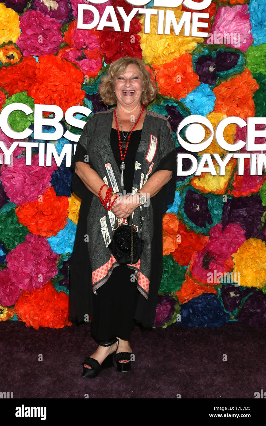 5 mai 2019 - Pasadena, CA, USA - Los Angeles - 5 mai : Beth Maitland en 2019 CBS Daytime Emmy After Party à Pasadena Convention Center le 5 mai 2019 dans la région de Pasadena, CA (crédit Image : © Kay Blake/Zuma sur le fil) Banque D'Images