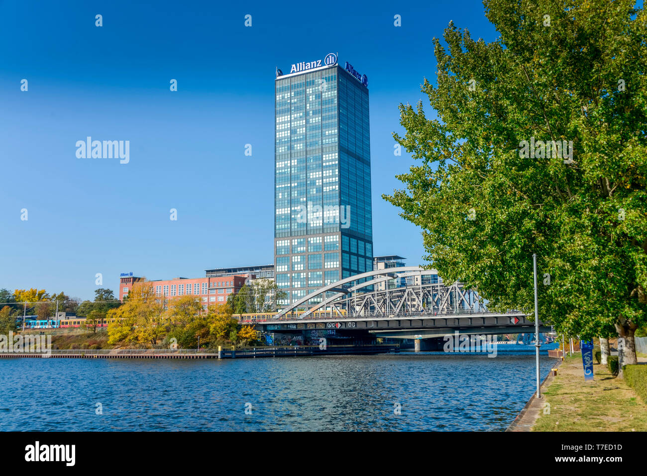 Allianz Versicherung, Elsenstrasse, Treptowers, Treptow, Berlin, Deutschland Banque D'Images