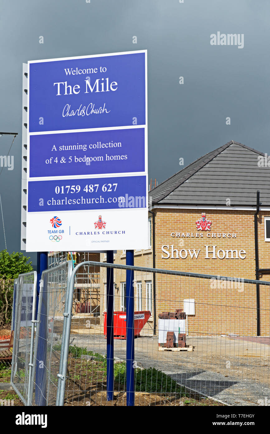 Maisons dans le Mile, un développement de nouveaux logements par Persimmon Homes, près de Pickering, East Yorkshire, England UK Banque D'Images