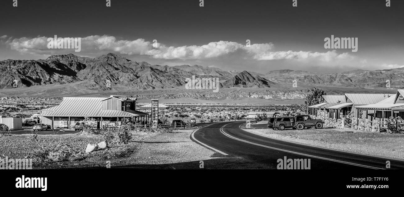 Street view en Stovepipe Wells à Death Valley - BEATTY, USA - Le 29 mars 2019 Banque D'Images