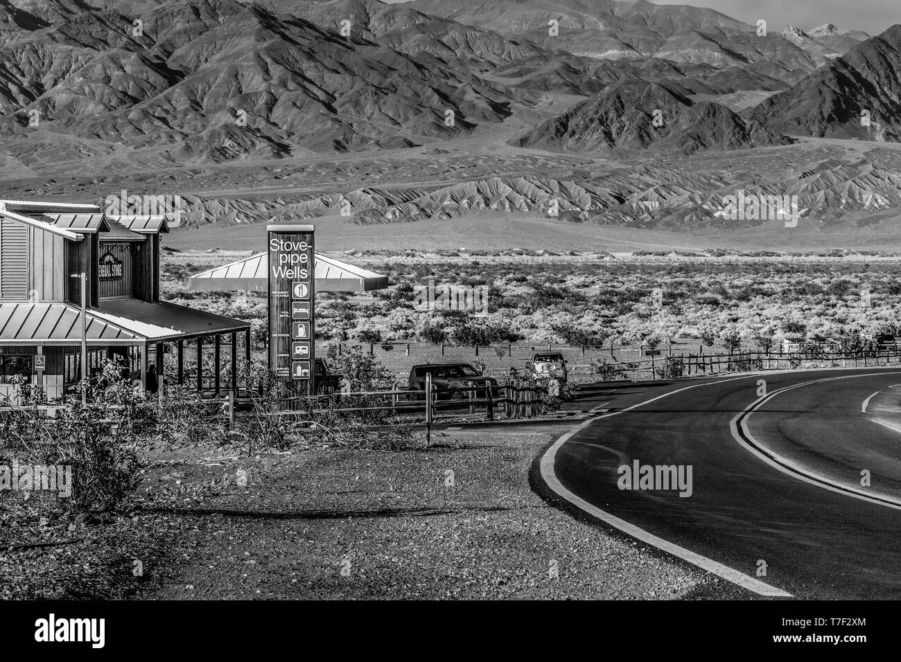 Street view en Stovepipe Wells à Death Valley - BEATTY, USA - Le 29 mars 2019 Banque D'Images