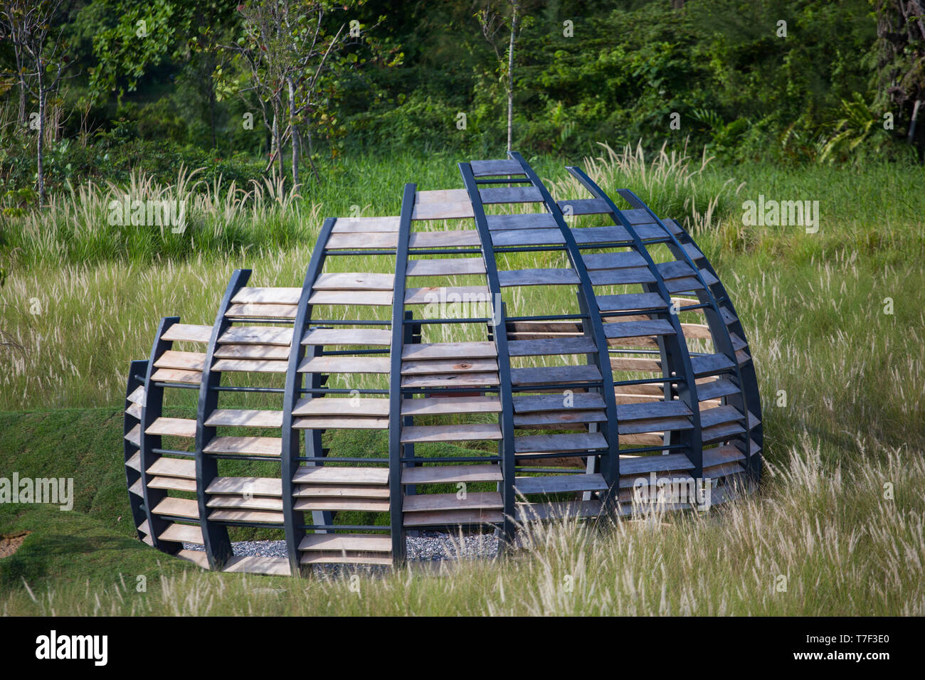Louvre design construit sur les prairies, un environnement naturel paysager aux jardins du lac Jurong. Un endroit populaire pour les photos de paysage. Singapour Banque D'Images