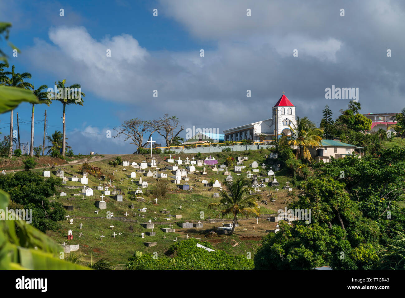 Katholische Kirche und Friedhof von Wesley, Dominique, Afrika, Mittelamerika | Catholic Church et cimetière de Wesley Dominique, Caraïbes, Central Am Banque D'Images