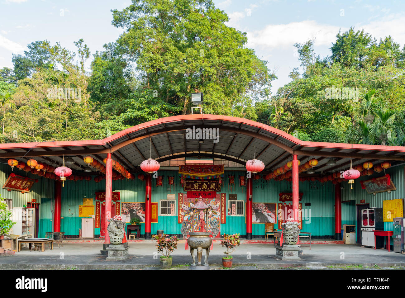 Taipei, 17 déc : Ancien Temple dans le sentier de randonnée de Xiangshan on DEC 17, 2018 à Taipei, Taïwan Banque D'Images
