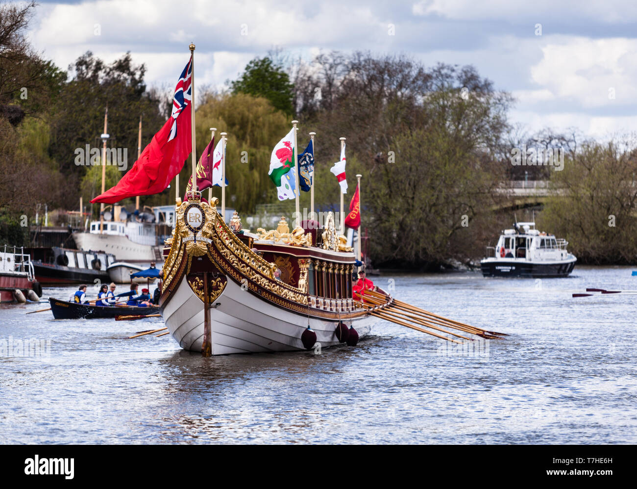 Barge royale Gloriana, le voyage le long de la Tamise à Surrey, à l'ouest de Londres Banque D'Images