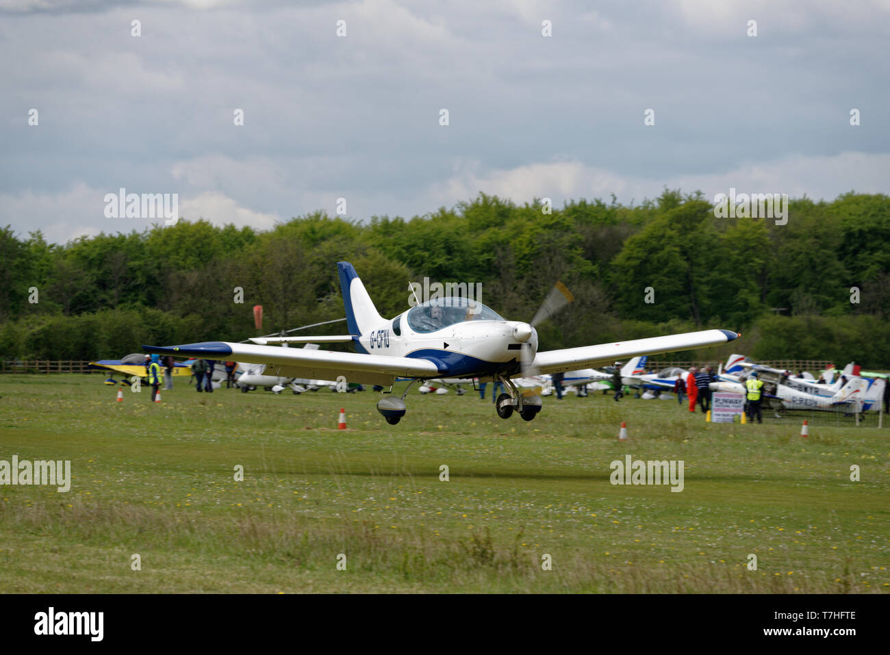 G-CFIU CZAW Sportcruiser Kitplane un arrive pour un atterrissage en douceur à l'Aérodrome de Popham dans Hampshire Banque D'Images