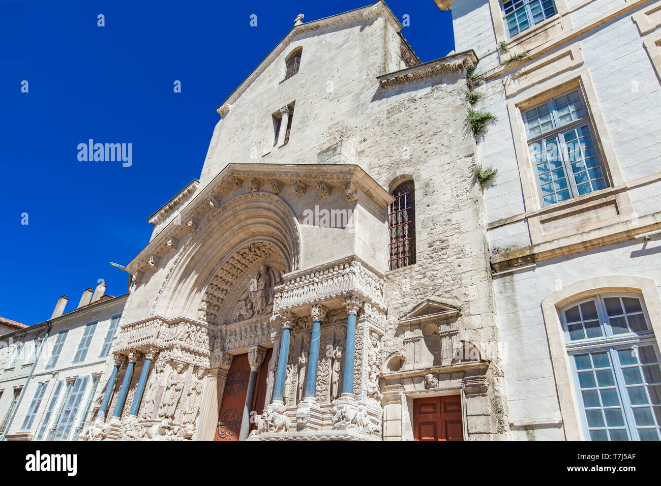 Voir à l'église Saint Trophime à Arles, France Banque D'Images