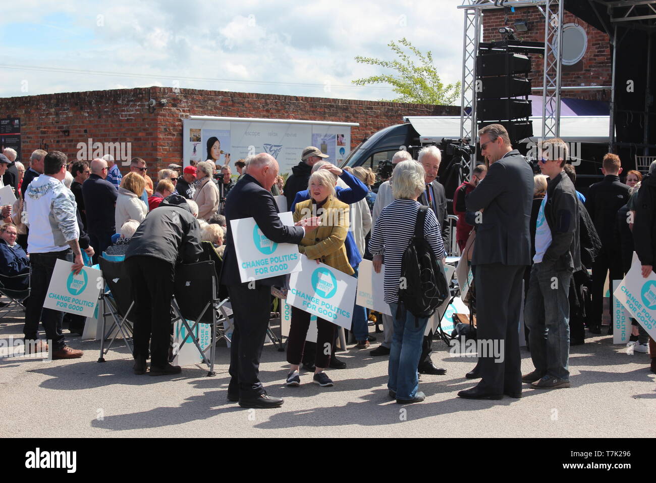 Nathan Gill participant à la partie Brexit rally à Chester Banque D'Images