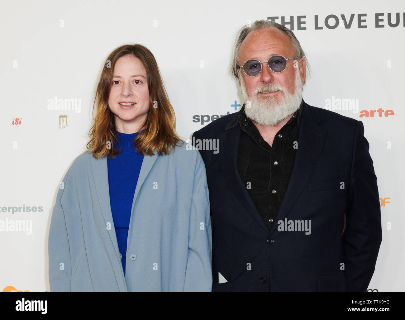 Berlin, Allemagne. 07Th Mai, 2019. Sandra von Ruffin, actrice, et Friedrich Lichtenstein, acteur, venu à la première du film "l'amour Europe Projet'. En dix minutes, dix courts métrages des cinéastes issus de neuf pays européens parlent des facettes différentes, les forces et les faiblesses d'une Europe unie. Credit : Annette Riedl/dpa/Alamy Live News Banque D'Images