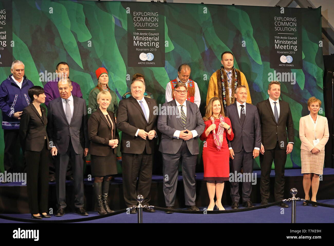 Rovaniemi, Finlande. 7 mai, 2019. Les participants de la 11e Réunion ministérielle du Conseil de l'Arctique posent pour une photo de groupe à Rovaniemi, Finlande, le 7 mai 2019. La 11e Réunion ministérielle du Conseil de l'arctique à Rovaniemi finales, le nord de la Finlande, le mardi n'a pas réussi à formuler une déclaration commune en raison de disparités. C'était la première fois que la réunion n'a pas publié une déclaration qui sera aussi une recommandation pour la prochaine présidence de pays. Crédit : Li Jizhi/Xinhua/Alamy Live News Banque D'Images