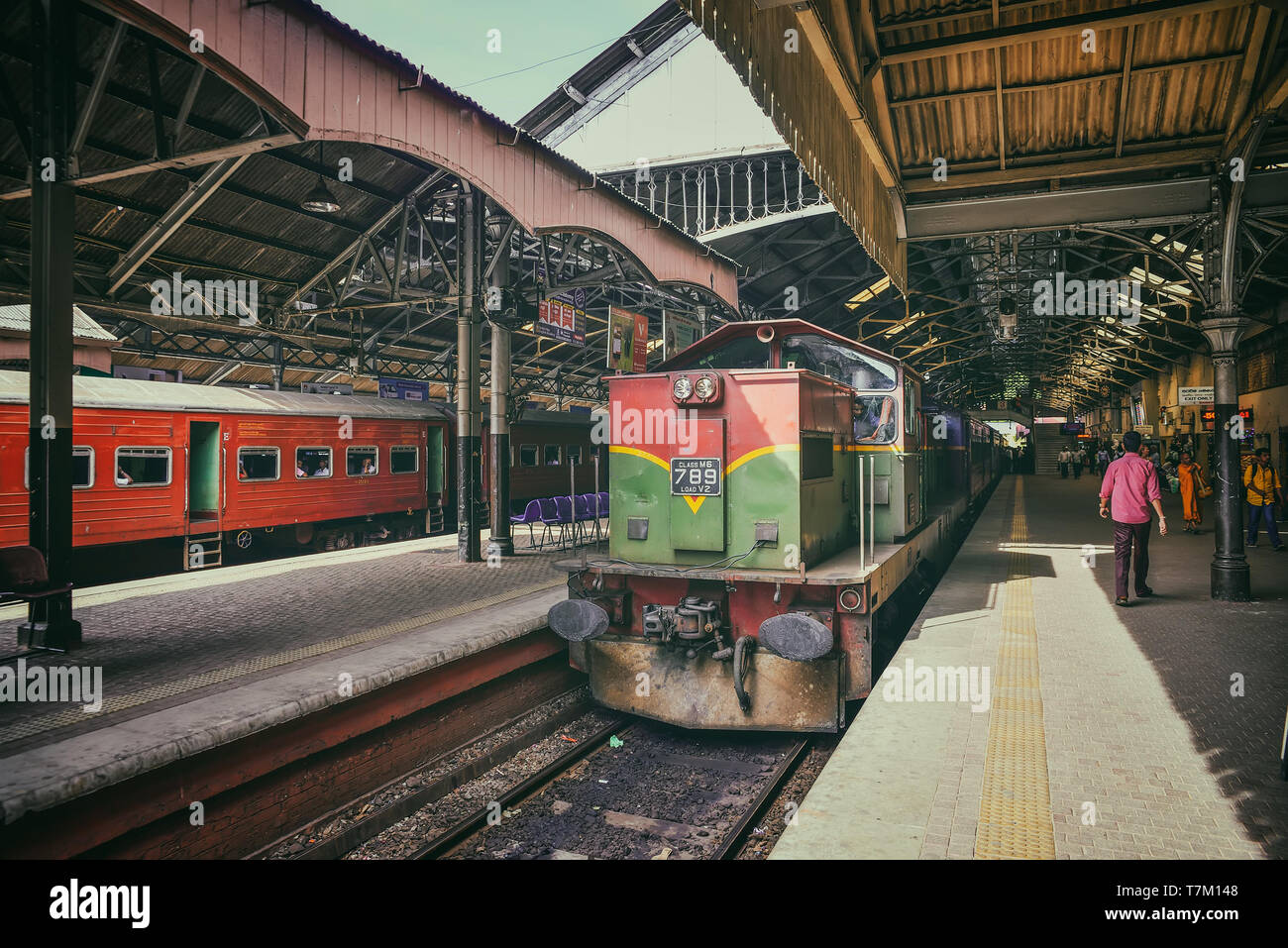 La gare ferroviaire dans la ville de Colombo Banque D'Images