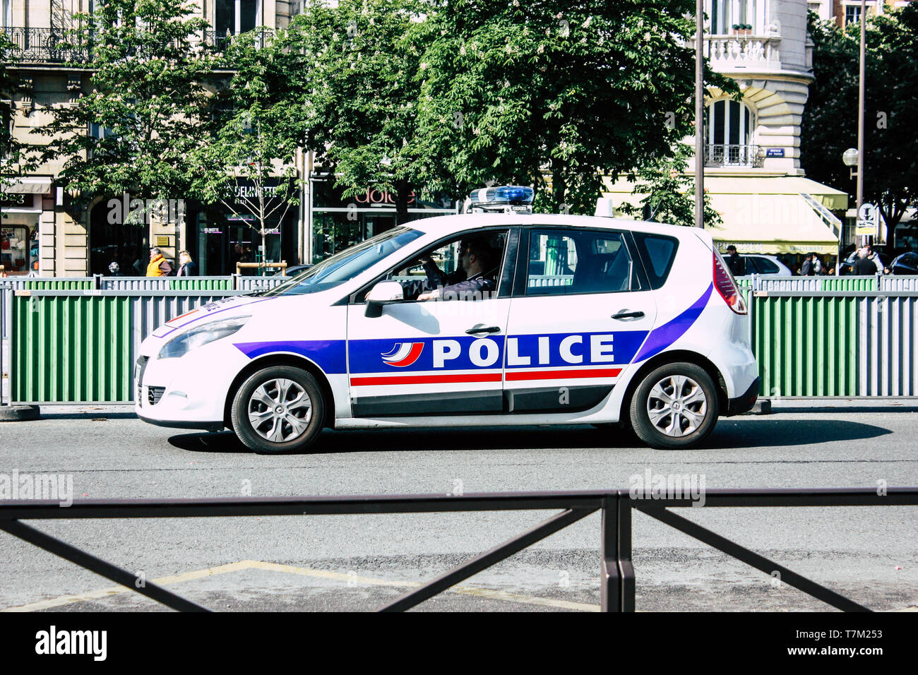 Paris France le 04 mai 2019 Vue sur les voitures de la Police nationale française à l'intervention pendant les protestations de la Yellow Jackets Banque D'Images