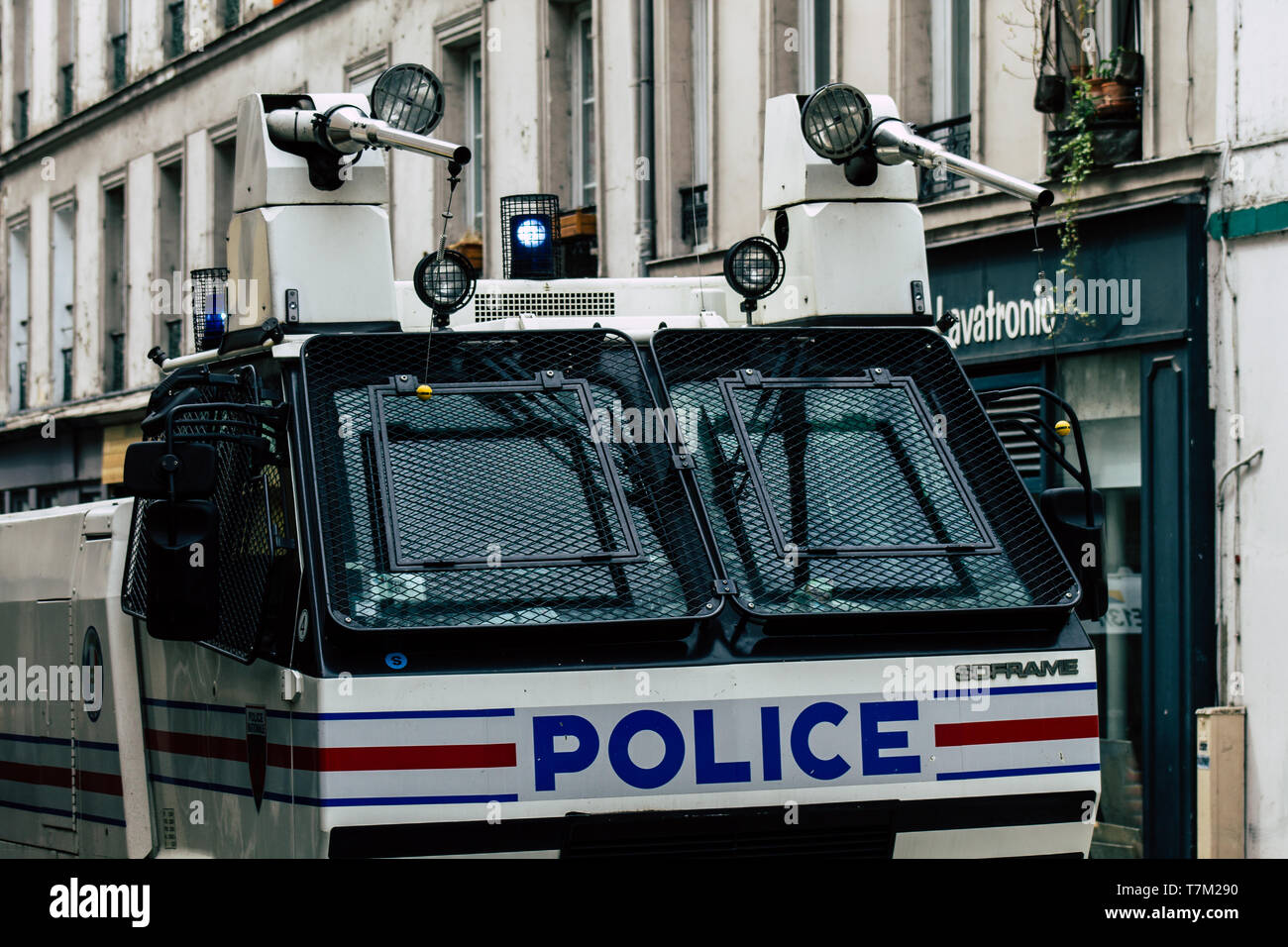 Paris France le 04 mai 2019 Vue sur les voitures de la Police nationale française à l'intervention pendant les protestations de la Yellow Jackets Banque D'Images