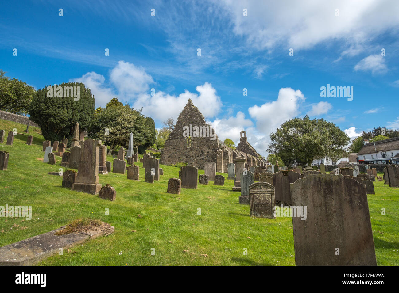Kirkoswold, Écosse, Royaume-Uni - Mai 06, 2019 : l'ancienne Cour et Kirk Kirk vieux ruines, le lieu de sépulture de nombreux personnages de Robert Burn y compris sa gra Banque D'Images