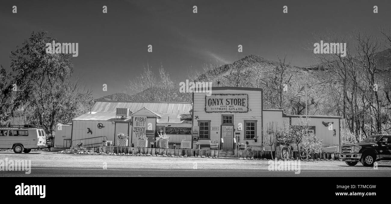 Magasin à Riverkern Onyx dans la forêt nationale de Sequoia - RIVERKERN, UNITED STATES OF AMERICA - Mars 29, 2019 Banque D'Images