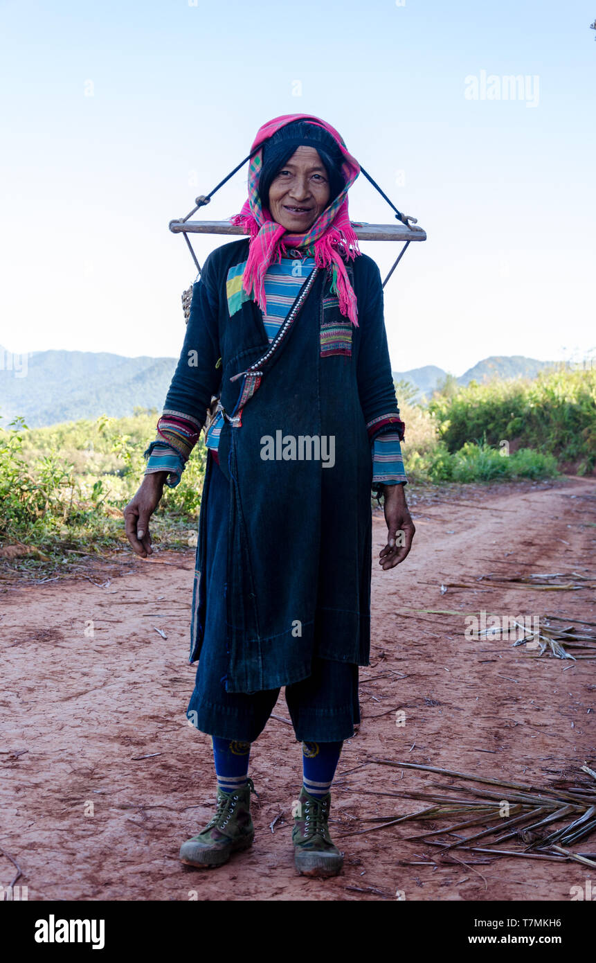 Les femmes Hakka dans Phongali, Laos Banque D'Images
