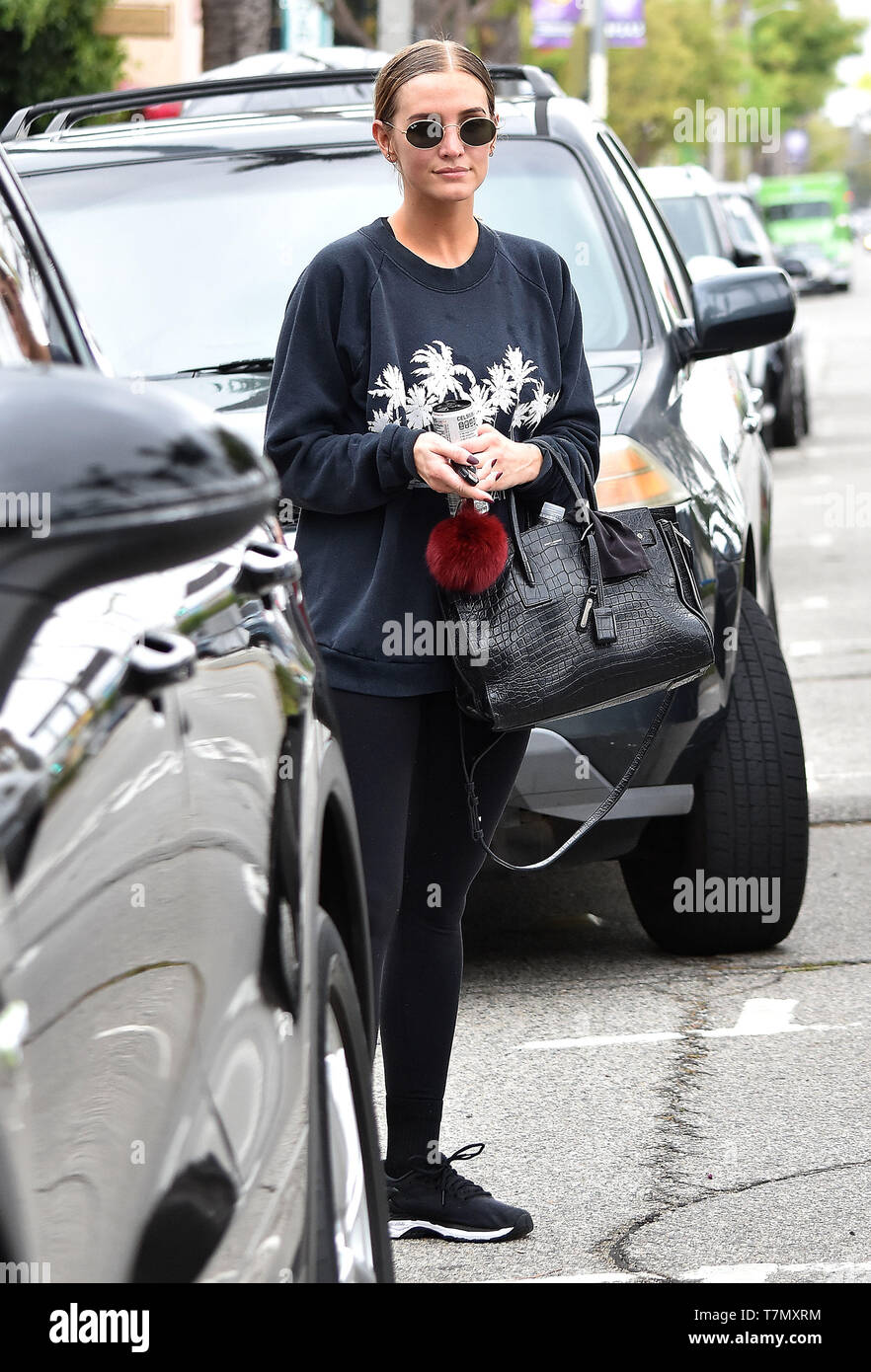 Sur la photo : Ashlee Simpson © Crédit Obligatoire/Broadimage RGLA Ashlee Simpson de quitter la classe de yoga à Los Angeles 07/05/19, Los Angeles, Californie, États-Unis Banque D'Images