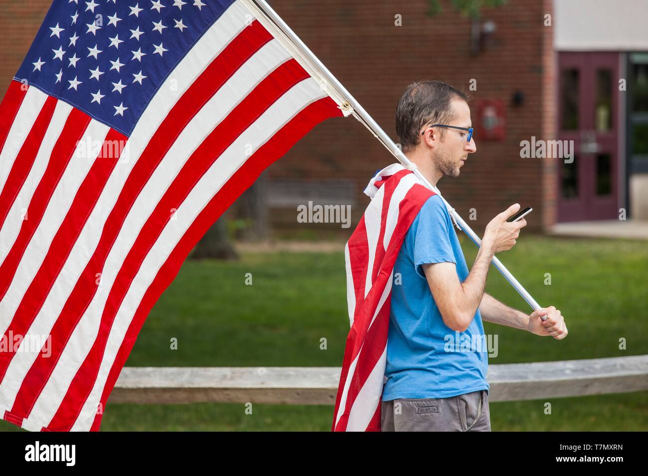 United States, New England, Massachusetts, Cape Ann, Rockport, quatrième de juillet Parade, drapeaux américains Banque D'Images