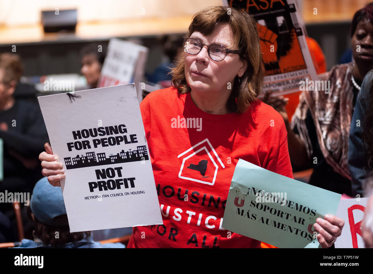 New York, États-Unis. 07Th Mai, 2019. Les locataires se sont ralliés à la NYC Louer Lignes directrices réunion du Conseil au cours de la Cooper Union à Manhattan. Les locataires, les militants et les organisateurs communautaires ont exigé plus d'augmentations de loyer pour les locataires à louer appartements-stabilisées. Crédit : La Société Holtermann-Gorden/Pacific Press/Alamy Live News Banque D'Images