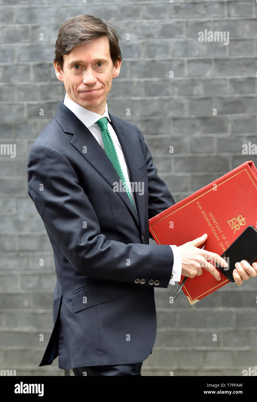 Rory Stewart MP (Con : Penrith et la frontière) quitter son fiirst Réunion du Cabinet en tant que nouveau secrétaire d'État au Développement International, à Downing S Banque D'Images