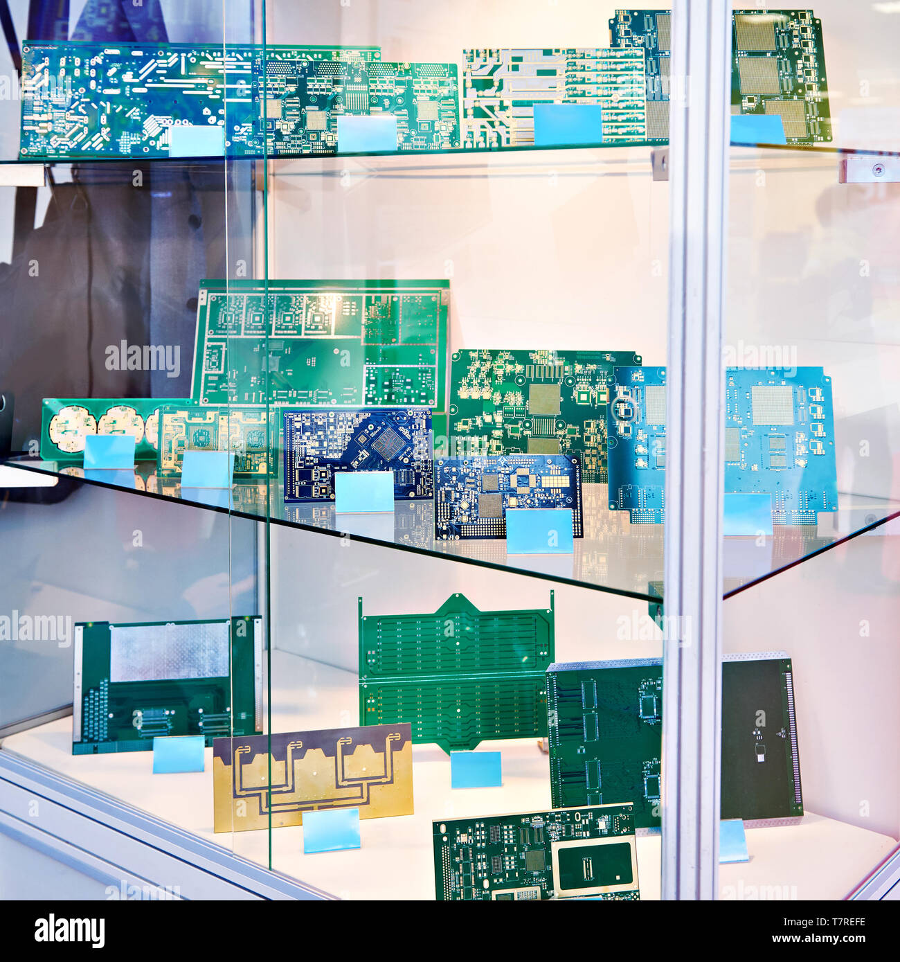 Pour préformes cartes de circuits électroniques dans la boutique Banque D'Images