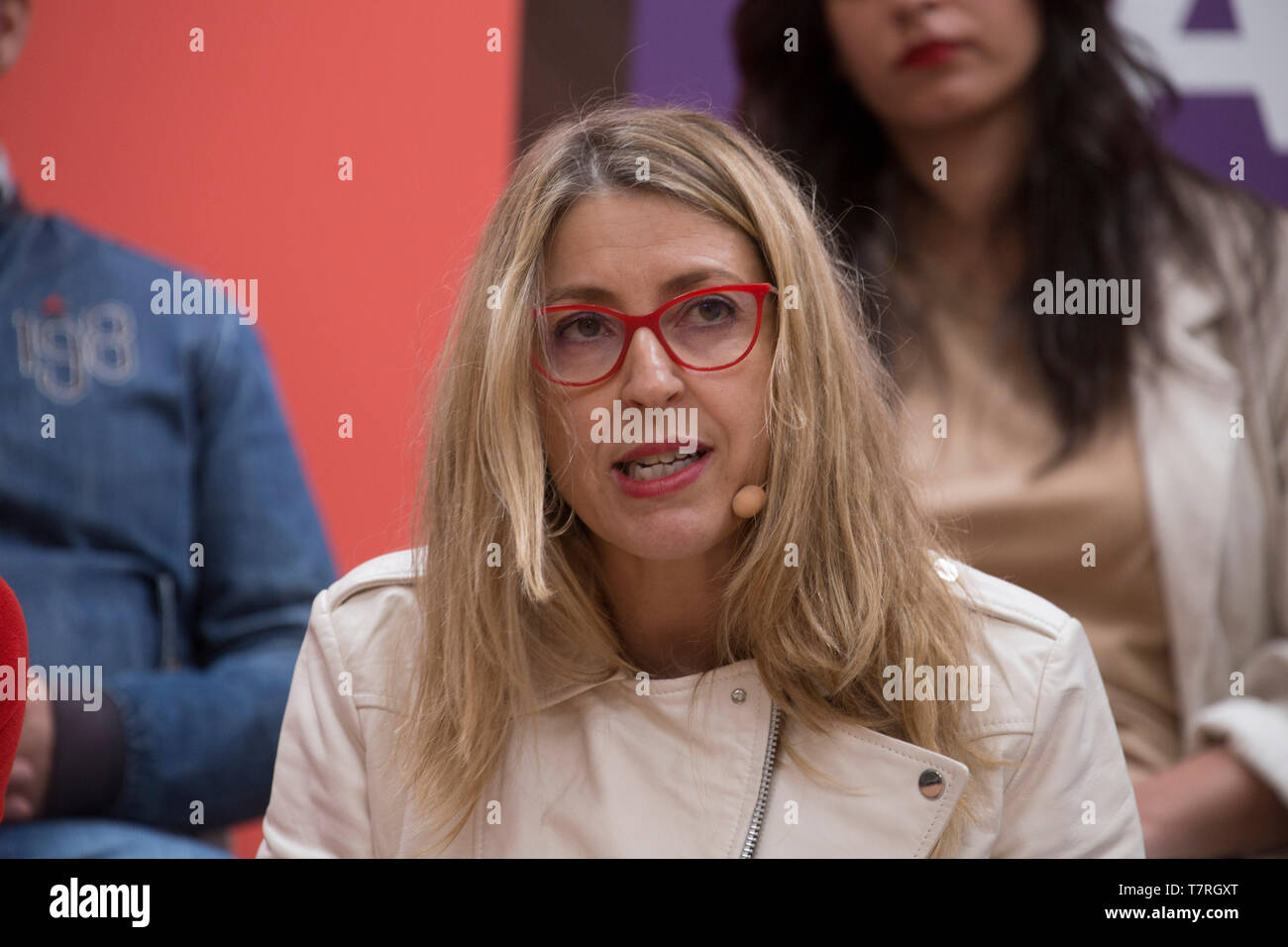 María Eugenia Palop Rodriguez, numéro 1 de Podemos pour les élections européennes vu parler pendant la présentation. Unidas Podemos présenter leur liste de candidats pour les élections à venir le 26 mai au Parlement européen. Lors de la conférence de presse le principal candidat, Maria Eugenia Palop Rodriguez, Idoia Villanueva, Sira Rego (UI) et Ernest Urtasun (Catalogne en Comú) avec d'autres candidats ont participé et ils ont présenté les axes du futur programme électoral. Banque D'Images