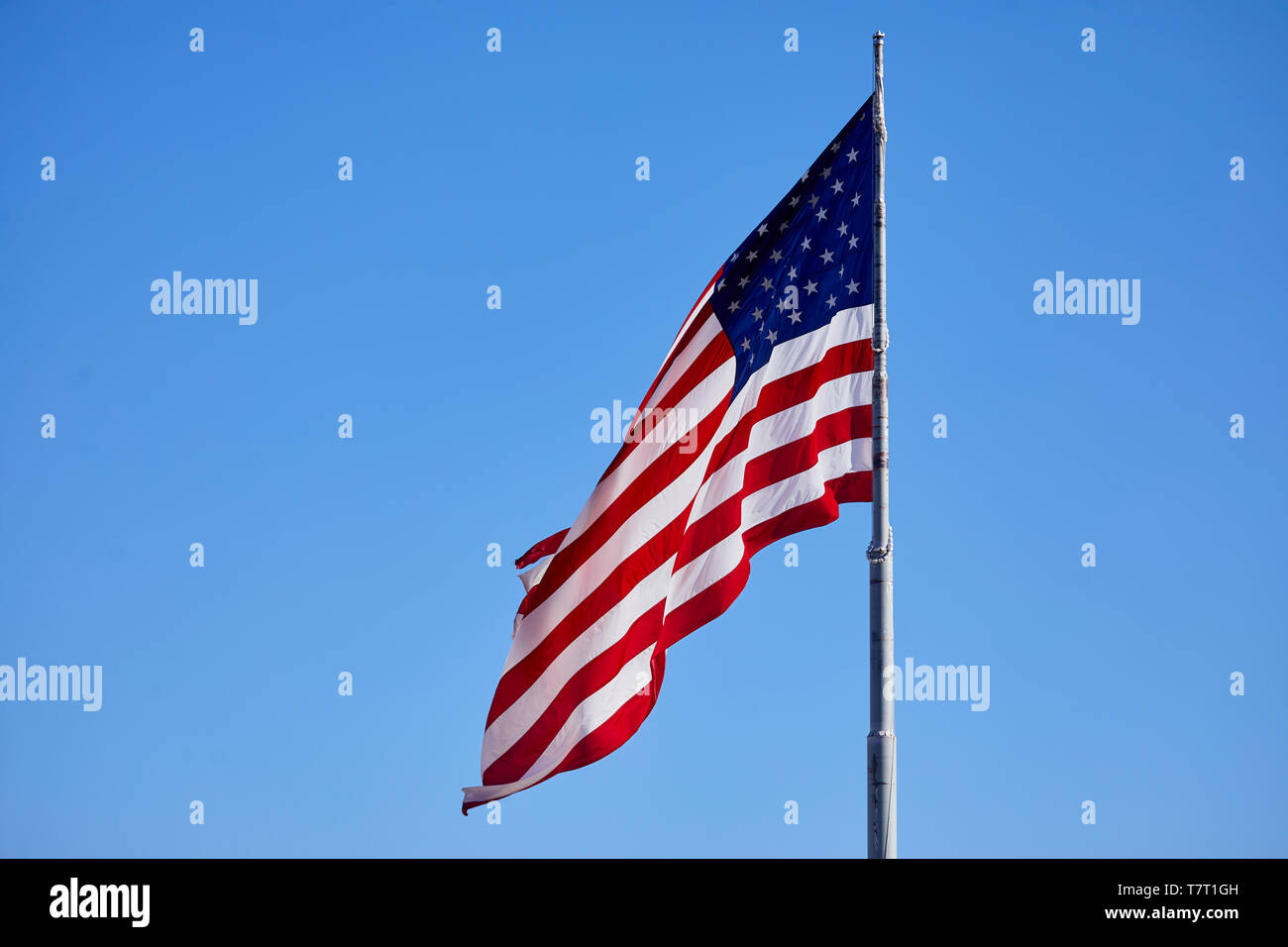 L'historique Route 66 city Williams, le drapeau américain, les Stars and Stripes, rouge, blanc et bleu ; ancienne gloire ; The Star-Spangled Banner ; US flag ; United S Banque D'Images