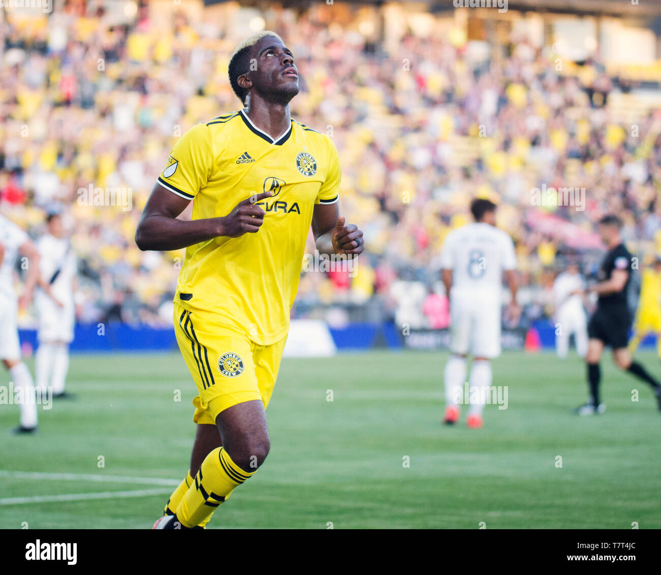 8 mai 2019 : Columbus Crew SC avant Gyasi Zardes (11) célèbre son but contre la galaxie dans leur jeu à Columbus, Ohio, USA. Brent Clark/Alamy Banque D'Images