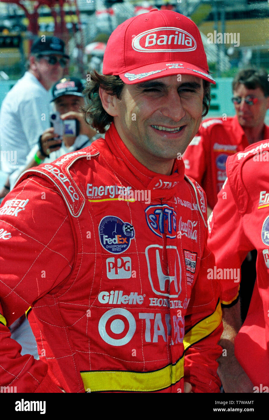 Alex Zanardi panier se dresse sur pit road au Grand Prix 1998 de Miami à Homestead-Miami Speedway. Banque D'Images