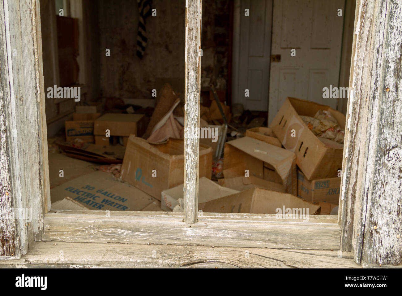 Intérieur d'une ferme abandonnée dans Broadwater County, Montana, Ouest américain, USA Banque D'Images