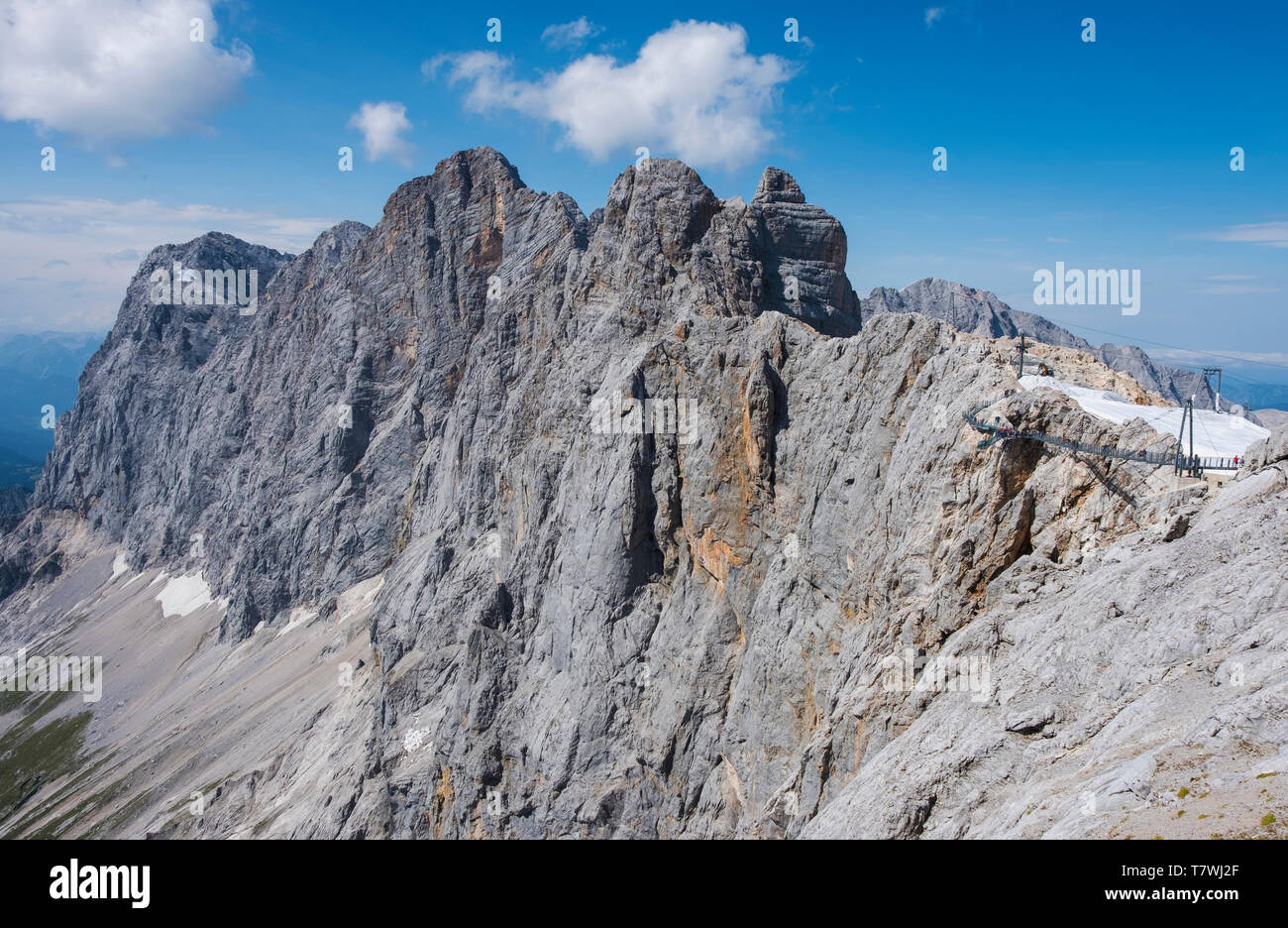 Le pont suspendu et l'escalier à néant sur le Hoher Dachstein, Autriche, Europe Banque D'Images