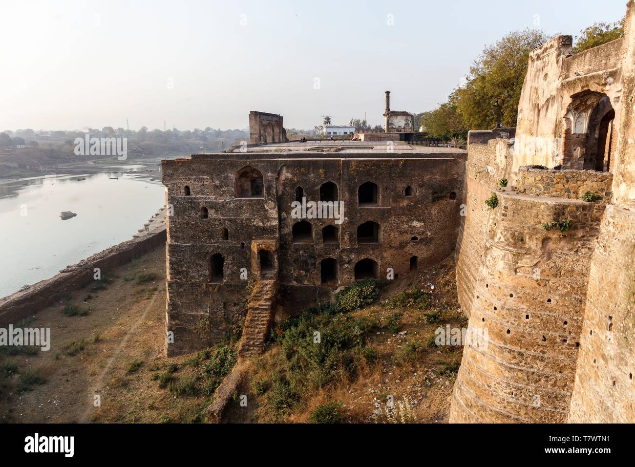 L'Inde, le Madhya Pradesh, Burhanpur, Shahi Qila fort sur la rivière Tapti Banque D'Images