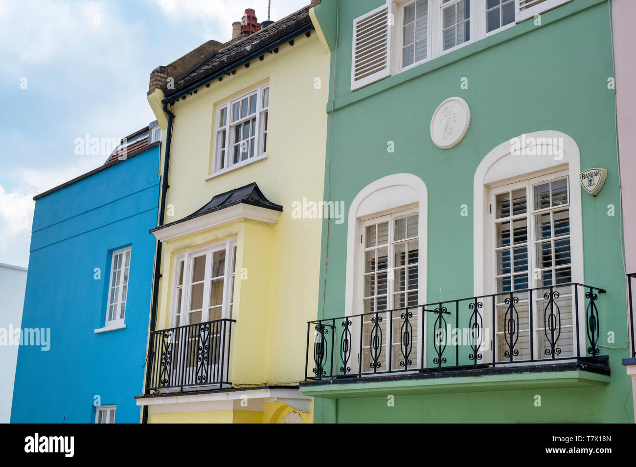 Maisons peintes en couleurs dans Godfrey street, Chelsea, Londres, Angleterre Banque D'Images