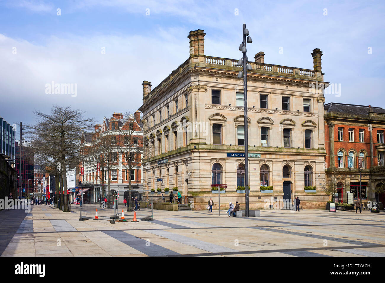 Danske Bank Building dans le Guildhall Square de Londonderry Banque D'Images