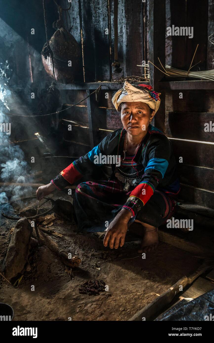 Laos, Luang Namtha, village du district de l'ASDI, l'interdiction de l'Asdi femme tribu Hmong Banque D'Images