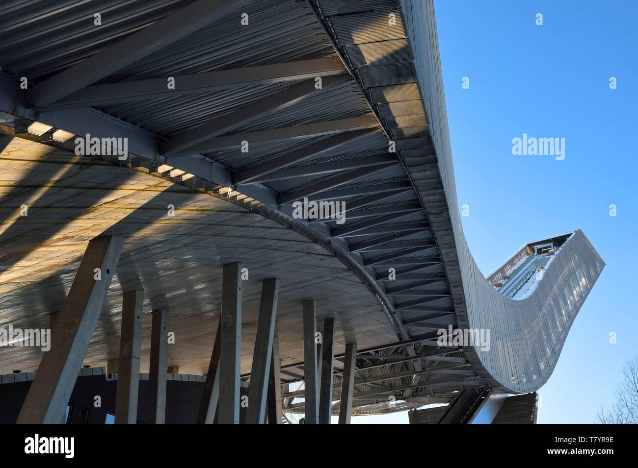 La Norvège, Oslo, district de Holmenkollen, le Holmenkollbakken le saut à ski hill qui abrite le musée du ski Banque D'Images