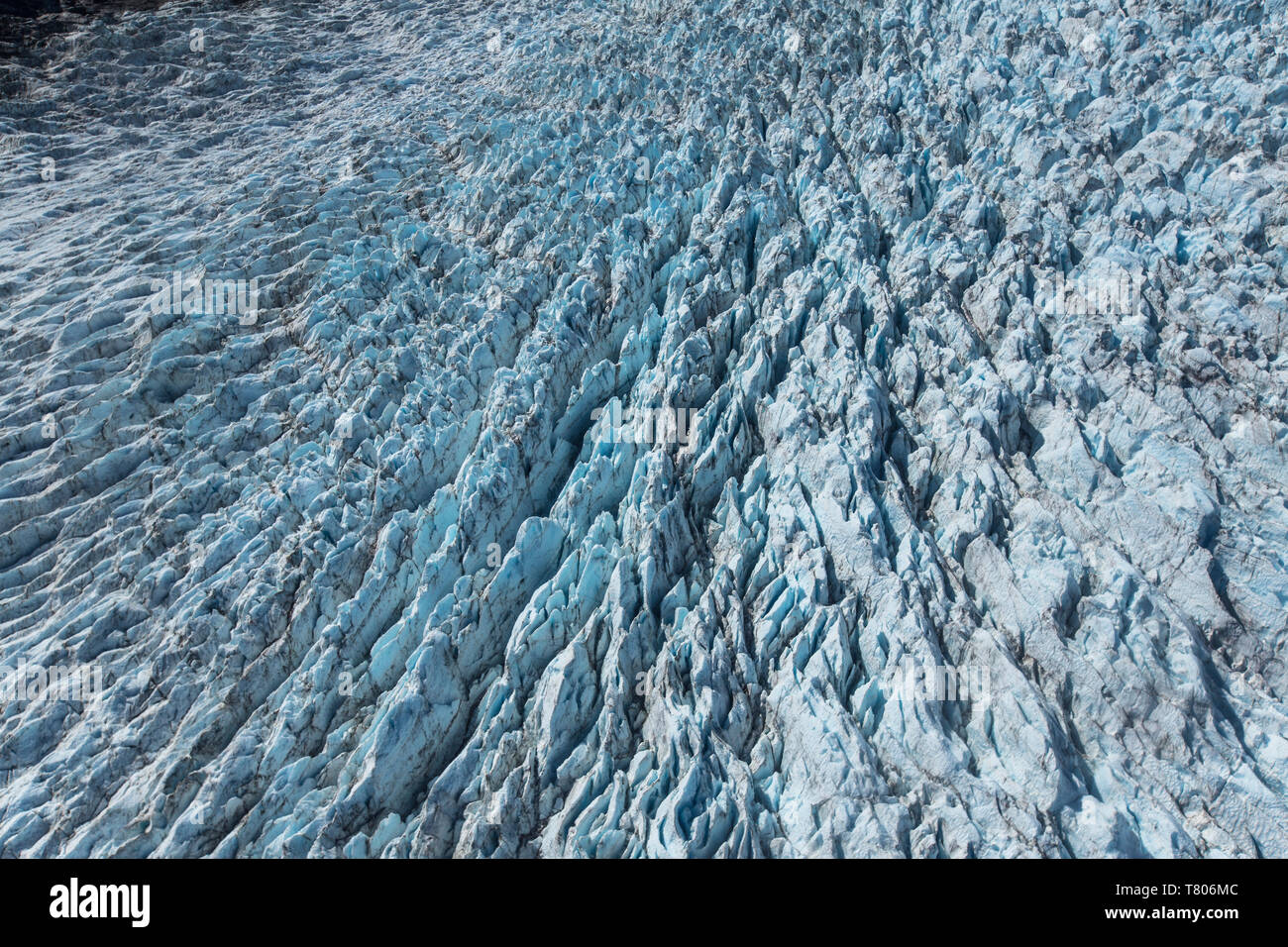 Sur le glacier crevassé Banque D'Images