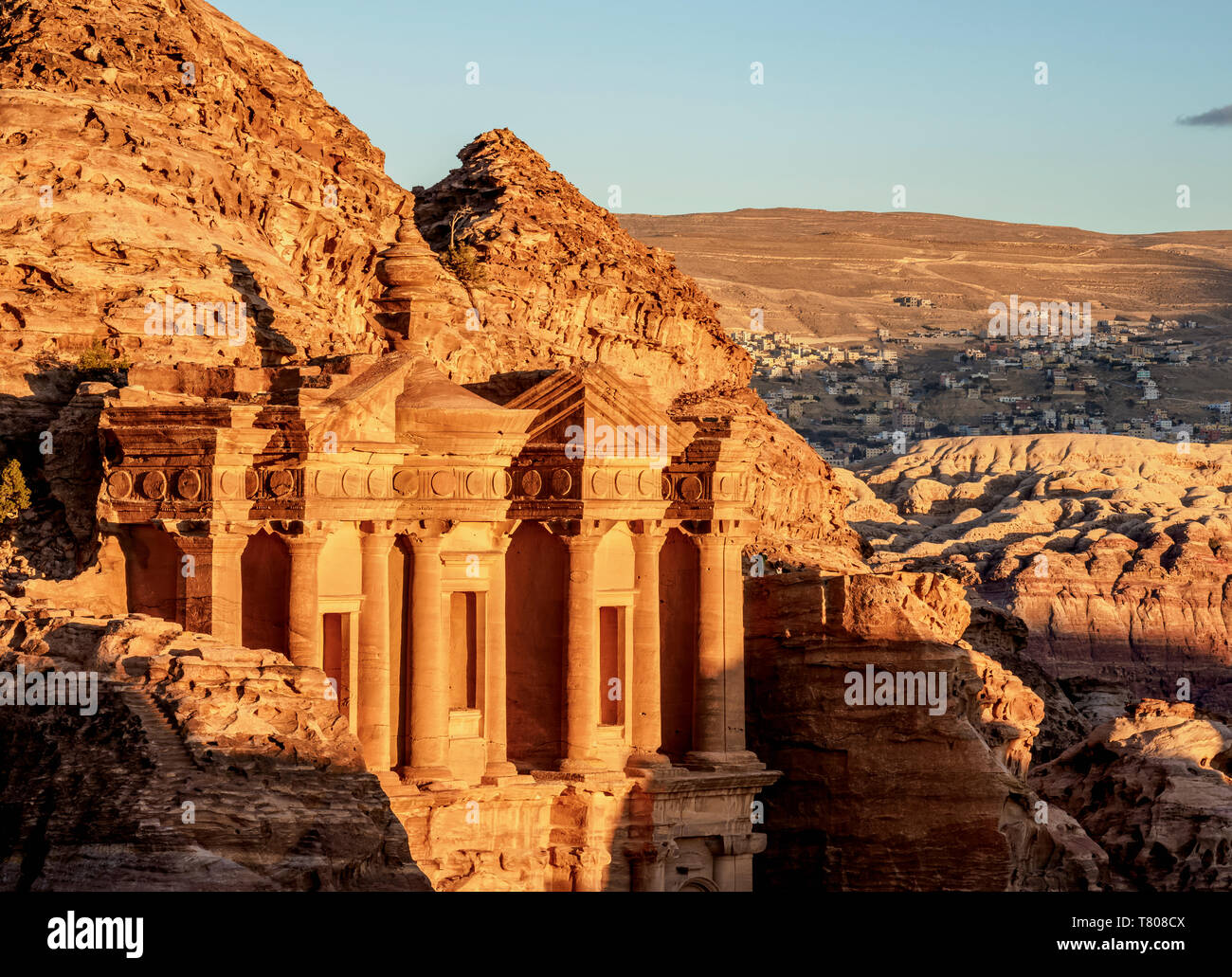 Le monastère (Ad-Deir), Petra, Site du patrimoine mondial de l'UNESCO, le Gouvernorat de Ma'an, Jordanie, Moyen-Orient Banque D'Images