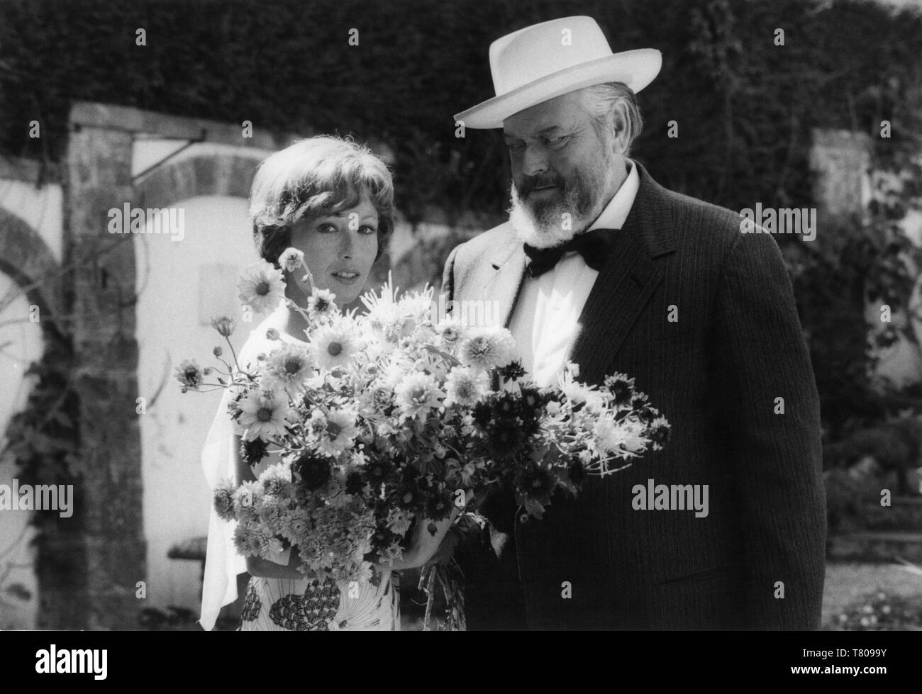 Marlène Jobert Orson Welles DIX JOURS ME DEMANDE / LA DÉCENNIE PRODIGIEUSE 1971 réalisateur Claude Chabrol Artedis / Les Films de la Boetie / Euro International Film ( EIE ) / Films Parafrance Banque D'Images