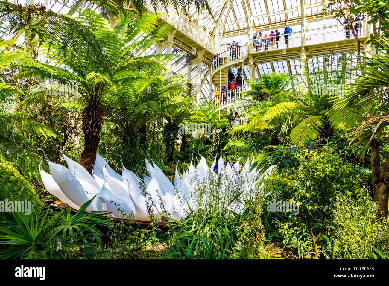 4e Mai 2019 - Dale Chihuly sculpture en verre dans le cadre d'une exposition temporaire à Kew Gardens, Londres Banque D'Images